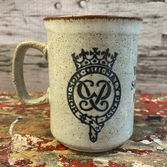 Dunoon Scotland Ceramic Pottery Queen Elizabeth Silver Jubilee Celebration Mug - Picture 4 of 11